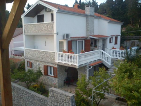 Отель Apartments in Mali Losinj 14985  Мали Лошинь